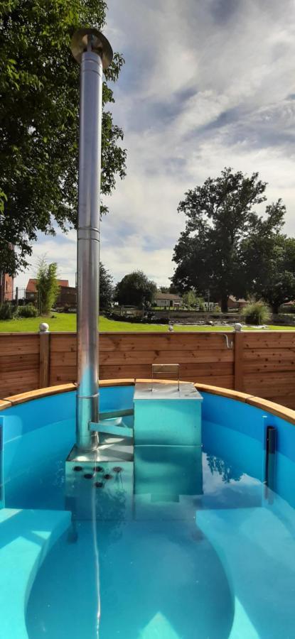 Kota Scandinave Avec Son Bain Nordique Privatif - Gite Du Moulin 62130 Pierremont Exterior foto